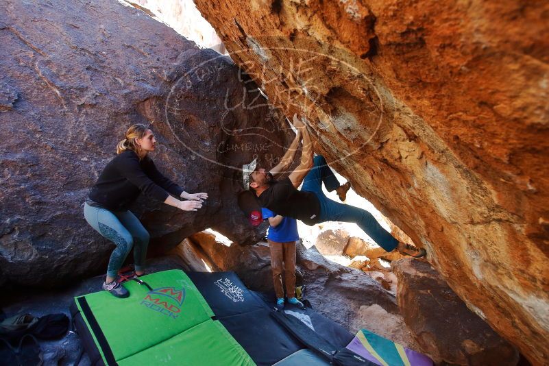 Bouldering in Hueco Tanks on 01/05/2020 with Blue Lizard Climbing and Yoga

Filename: SRM_20200105_1449160.jpg
Aperture: f/4.0
Shutter Speed: 1/250
Body: Canon EOS-1D Mark II
Lens: Canon EF 16-35mm f/2.8 L
