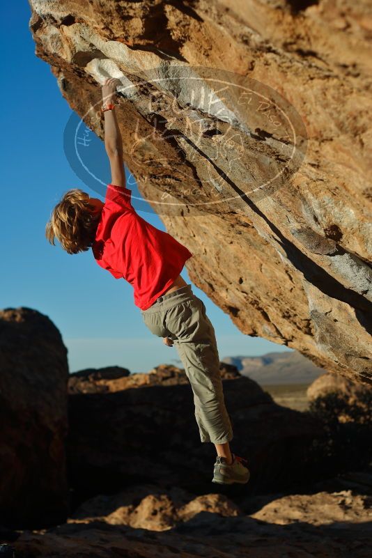 Bouldering in Hueco Tanks on 01/05/2020 with Blue Lizard Climbing and Yoga

Filename: SRM_20200105_1723373.jpg
Aperture: f/3.2
Shutter Speed: 1/1250
Body: Canon EOS-1D Mark II
Lens: Canon EF 50mm f/1.8 II