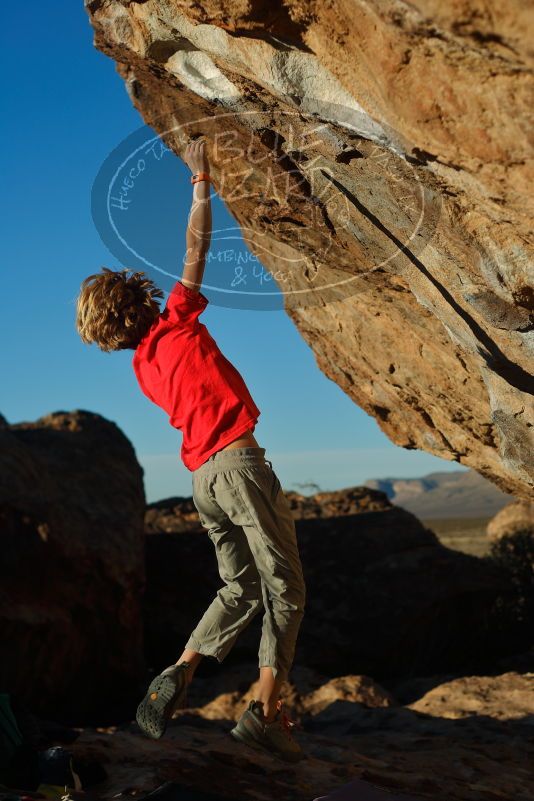 Bouldering in Hueco Tanks on 01/05/2020 with Blue Lizard Climbing and Yoga

Filename: SRM_20200105_1723374.jpg
Aperture: f/3.2
Shutter Speed: 1/1250
Body: Canon EOS-1D Mark II
Lens: Canon EF 50mm f/1.8 II