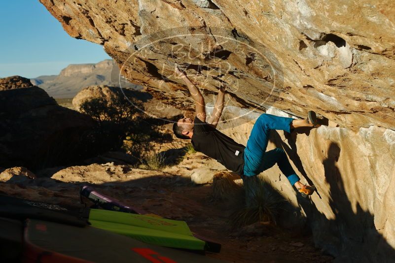 Bouldering in Hueco Tanks on 01/05/2020 with Blue Lizard Climbing and Yoga

Filename: SRM_20200105_1724470.jpg
Aperture: f/4.0
Shutter Speed: 1/1000
Body: Canon EOS-1D Mark II
Lens: Canon EF 50mm f/1.8 II
