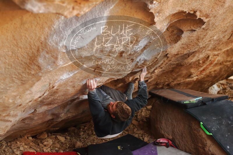 Bouldering in Hueco Tanks on 01/04/2020 with Blue Lizard Climbing and Yoga

Filename: SRM_20200104_1304200.jpg
Aperture: f/2.8
Shutter Speed: 1/250
Body: Canon EOS-1D Mark II
Lens: Canon EF 50mm f/1.8 II