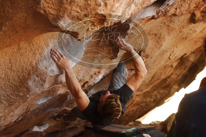 Bouldering in Hueco Tanks on 01/04/2020 with Blue Lizard Climbing and Yoga

Filename: SRM_20200104_1308230.jpg
Aperture: f/3.5
Shutter Speed: 1/250
Body: Canon EOS-1D Mark II
Lens: Canon EF 50mm f/1.8 II