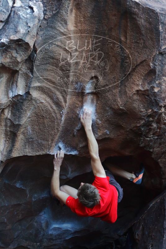 Bouldering in Hueco Tanks on 01/04/2020 with Blue Lizard Climbing and Yoga

Filename: SRM_20200104_1420360.jpg
Aperture: f/2.8
Shutter Speed: 1/250
Body: Canon EOS-1D Mark II
Lens: Canon EF 50mm f/1.8 II