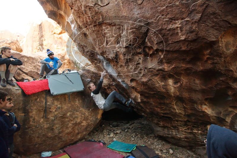 Bouldering in Hueco Tanks on 01/04/2020 with Blue Lizard Climbing and Yoga

Filename: SRM_20200104_1600470.jpg
Aperture: f/3.5
Shutter Speed: 1/250
Body: Canon EOS-1D Mark II
Lens: Canon EF 16-35mm f/2.8 L