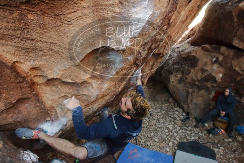 Bouldering in Hueco Tanks on 01/04/2020 with Blue Lizard Climbing and Yoga

Filename: SRM_20200104_1604560.jpg
Aperture: f/4.0
Shutter Speed: 1/250
Body: Canon EOS-1D Mark II
Lens: Canon EF 16-35mm f/2.8 L