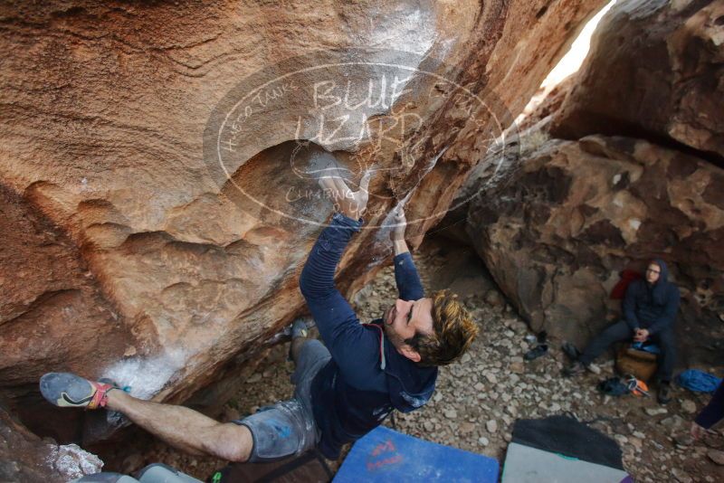 Bouldering in Hueco Tanks on 01/04/2020 with Blue Lizard Climbing and Yoga

Filename: SRM_20200104_1604561.jpg
Aperture: f/4.0
Shutter Speed: 1/250
Body: Canon EOS-1D Mark II
Lens: Canon EF 16-35mm f/2.8 L