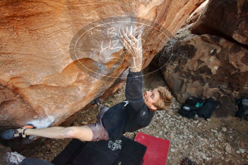 Bouldering in Hueco Tanks on 01/04/2020 with Blue Lizard Climbing and Yoga

Filename: SRM_20200104_1633420.jpg
Aperture: f/3.5
Shutter Speed: 1/250
Body: Canon EOS-1D Mark II
Lens: Canon EF 16-35mm f/2.8 L
