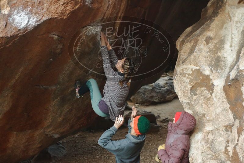 Bouldering in Hueco Tanks on 01/08/2020 with Blue Lizard Climbing and Yoga

Filename: SRM_20200108_1111030.jpg
Aperture: f/3.5
Shutter Speed: 1/250
Body: Canon EOS-1D Mark II
Lens: Canon EF 50mm f/1.8 II