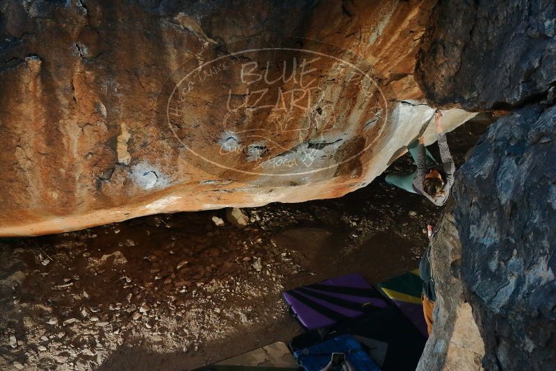 Bouldering in Hueco Tanks on 01/08/2020 with Blue Lizard Climbing and Yoga

Filename: SRM_20200108_1118490.jpg
Aperture: f/8.0
Shutter Speed: 1/250
Body: Canon EOS-1D Mark II
Lens: Canon EF 50mm f/1.8 II
