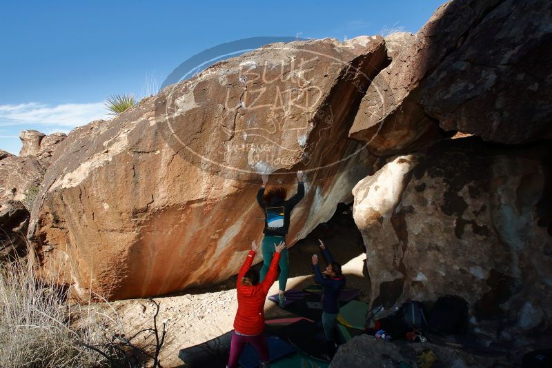 Bouldering in Hueco Tanks on 01/08/2020 with Blue Lizard Climbing and Yoga

Filename: SRM_20200108_1151420.jpg
Aperture: f/8.0
Shutter Speed: 1/250
Body: Canon EOS-1D Mark II
Lens: Canon EF 16-35mm f/2.8 L