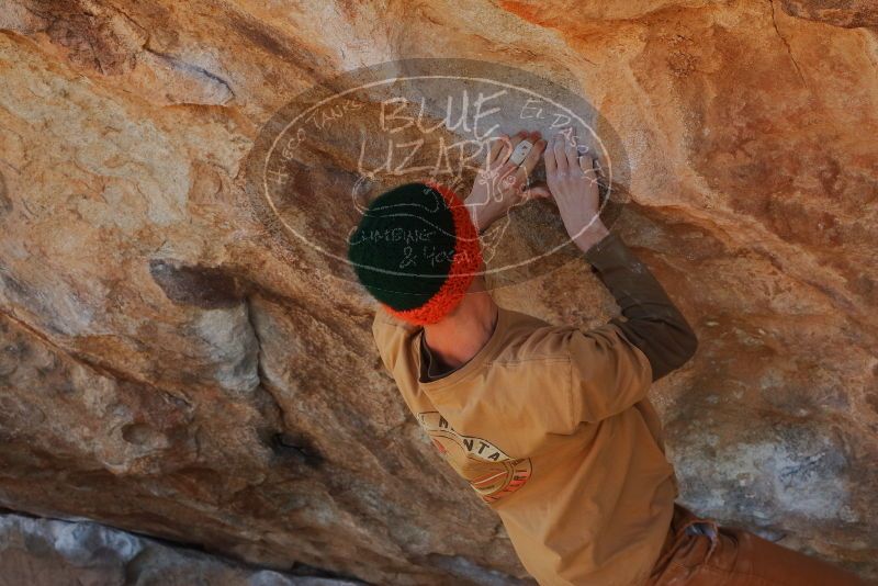 Bouldering in Hueco Tanks on 01/08/2020 with Blue Lizard Climbing and Yoga

Filename: SRM_20200108_1249210.jpg
Aperture: f/7.1
Shutter Speed: 1/250
Body: Canon EOS-1D Mark II
Lens: Canon EF 50mm f/1.8 II