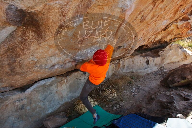 Bouldering in Hueco Tanks on 01/08/2020 with Blue Lizard Climbing and Yoga

Filename: SRM_20200108_1251540.jpg
Aperture: f/6.3
Shutter Speed: 1/250
Body: Canon EOS-1D Mark II
Lens: Canon EF 16-35mm f/2.8 L