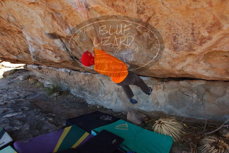 Bouldering in Hueco Tanks on 01/08/2020 with Blue Lizard Climbing and Yoga

Filename: SRM_20200108_1253020.jpg
Aperture: f/6.3
Shutter Speed: 1/250
Body: Canon EOS-1D Mark II
Lens: Canon EF 16-35mm f/2.8 L