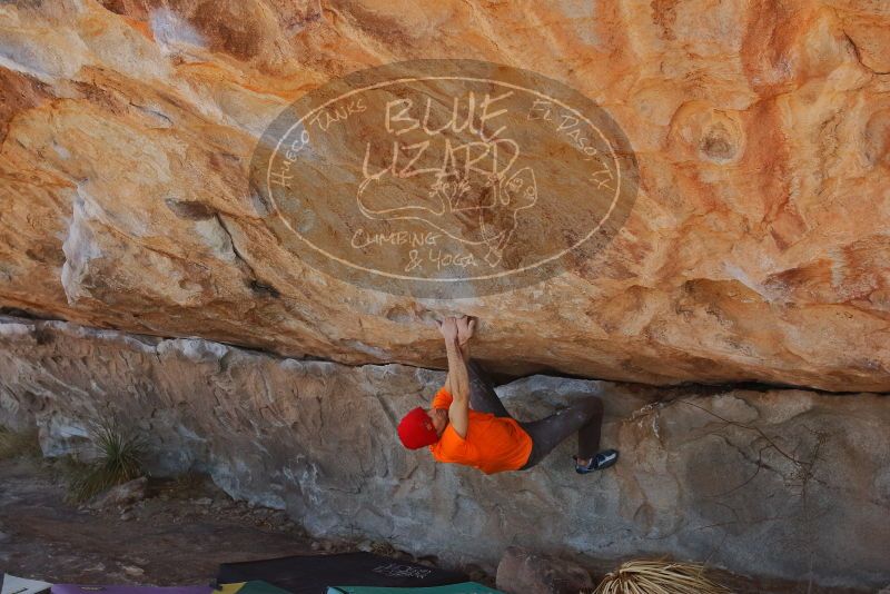 Bouldering in Hueco Tanks on 01/08/2020 with Blue Lizard Climbing and Yoga

Filename: SRM_20200108_1316060.jpg
Aperture: f/7.1
Shutter Speed: 1/500
Body: Canon EOS-1D Mark II
Lens: Canon EF 16-35mm f/2.8 L