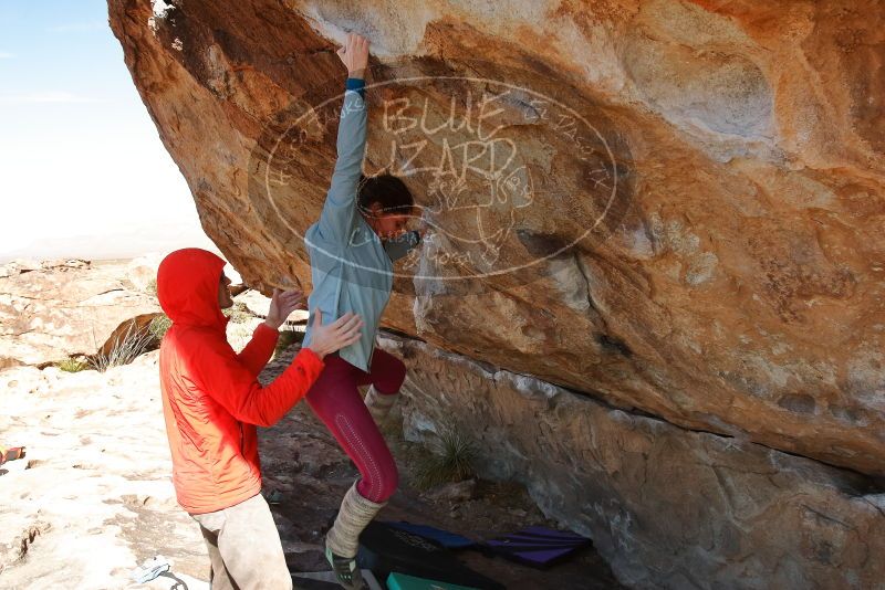 Bouldering in Hueco Tanks on 01/08/2020 with Blue Lizard Climbing and Yoga

Filename: SRM_20200108_1339472.jpg
Aperture: f/7.1
Shutter Speed: 1/400
Body: Canon EOS-1D Mark II
Lens: Canon EF 16-35mm f/2.8 L
