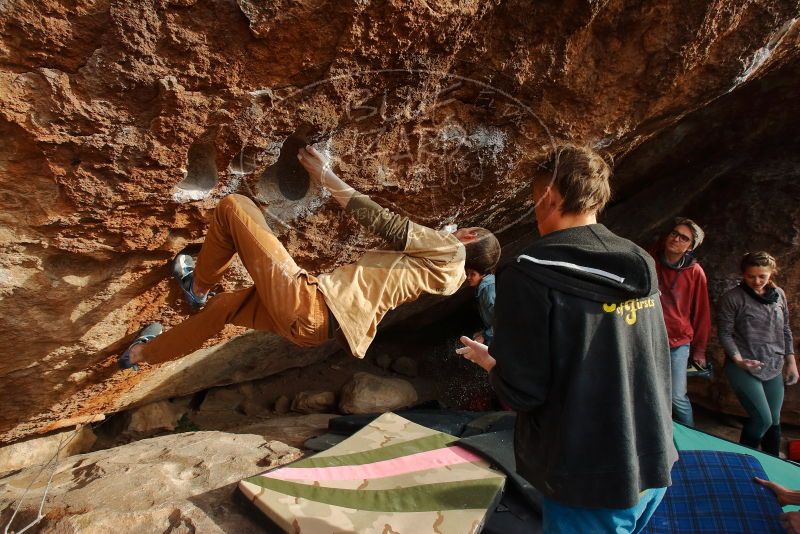Bouldering in Hueco Tanks on 01/08/2020 with Blue Lizard Climbing and Yoga

Filename: SRM_20200108_1657330.jpg
Aperture: f/7.1
Shutter Speed: 1/320
Body: Canon EOS-1D Mark II
Lens: Canon EF 16-35mm f/2.8 L