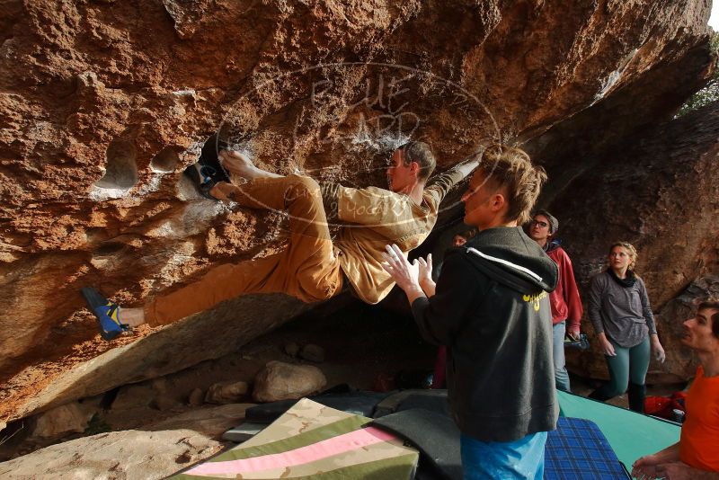 Bouldering in Hueco Tanks on 01/08/2020 with Blue Lizard Climbing and Yoga

Filename: SRM_20200108_1657380.jpg
Aperture: f/7.1
Shutter Speed: 1/320
Body: Canon EOS-1D Mark II
Lens: Canon EF 16-35mm f/2.8 L