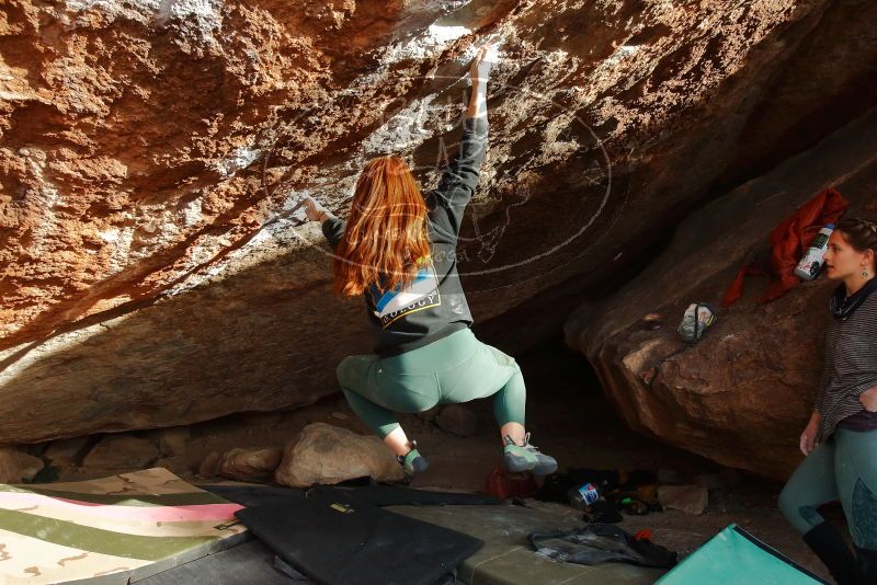 Bouldering in Hueco Tanks on 01/08/2020 with Blue Lizard Climbing and Yoga

Filename: SRM_20200108_1703350.jpg
Aperture: f/7.1
Shutter Speed: 1/320
Body: Canon EOS-1D Mark II
Lens: Canon EF 16-35mm f/2.8 L