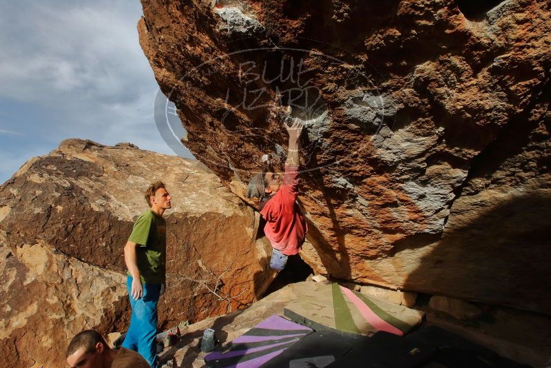 Bouldering in Hueco Tanks on 01/08/2020 with Blue Lizard Climbing and Yoga

Filename: SRM_20200108_1704060.jpg
Aperture: f/13.0
Shutter Speed: 1/320
Body: Canon EOS-1D Mark II
Lens: Canon EF 16-35mm f/2.8 L