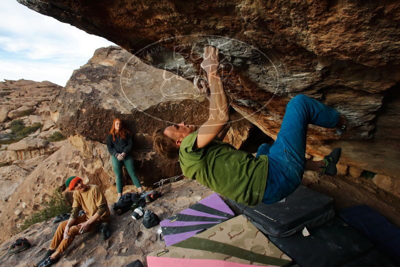 Bouldering in Hueco Tanks on 01/08/2020 with Blue Lizard Climbing and Yoga

Filename: SRM_20200108_1716020.jpg
Aperture: f/6.3
Shutter Speed: 1/500
Body: Canon EOS-1D Mark II
Lens: Canon EF 16-35mm f/2.8 L