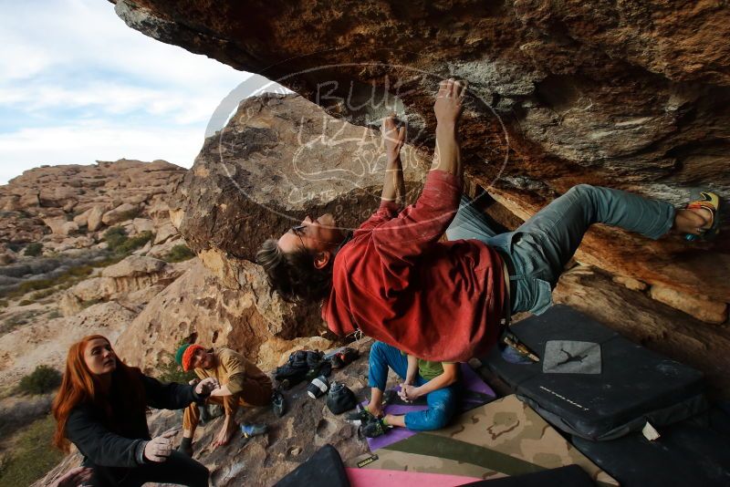 Bouldering in Hueco Tanks on 01/08/2020 with Blue Lizard Climbing and Yoga

Filename: SRM_20200108_1717250.jpg
Aperture: f/6.3
Shutter Speed: 1/500
Body: Canon EOS-1D Mark II
Lens: Canon EF 16-35mm f/2.8 L