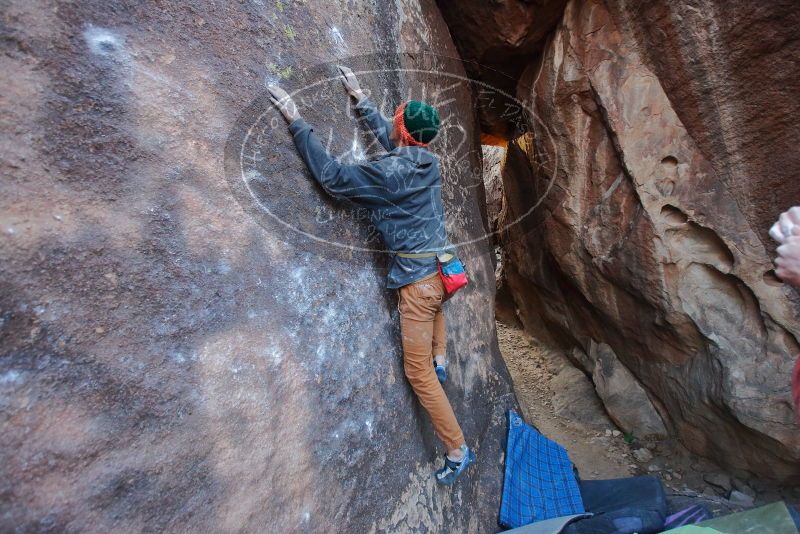 Bouldering in Hueco Tanks on 01/08/2020 with Blue Lizard Climbing and Yoga

Filename: SRM_20200108_1804130.jpg
Aperture: f/3.5
Shutter Speed: 1/160
Body: Canon EOS-1D Mark II
Lens: Canon EF 16-35mm f/2.8 L