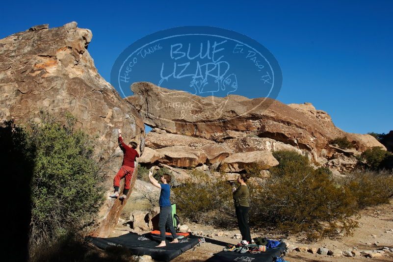 Bouldering in Hueco Tanks on 01/12/2020 with Blue Lizard Climbing and Yoga

Filename: SRM_20200112_1036460.jpg
Aperture: f/7.1
Shutter Speed: 1/400
Body: Canon EOS-1D Mark II
Lens: Canon EF 16-35mm f/2.8 L