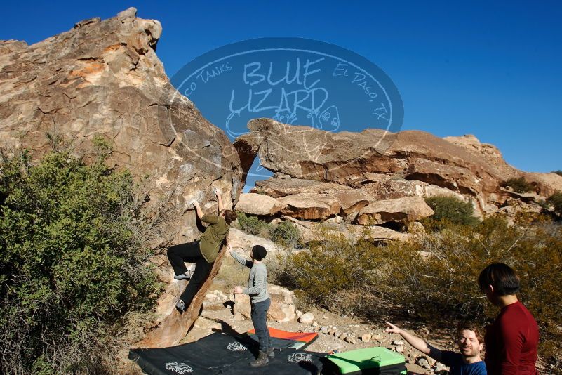 Bouldering in Hueco Tanks on 01/12/2020 with Blue Lizard Climbing and Yoga

Filename: SRM_20200112_1041580.jpg
Aperture: f/7.1
Shutter Speed: 1/320
Body: Canon EOS-1D Mark II
Lens: Canon EF 16-35mm f/2.8 L