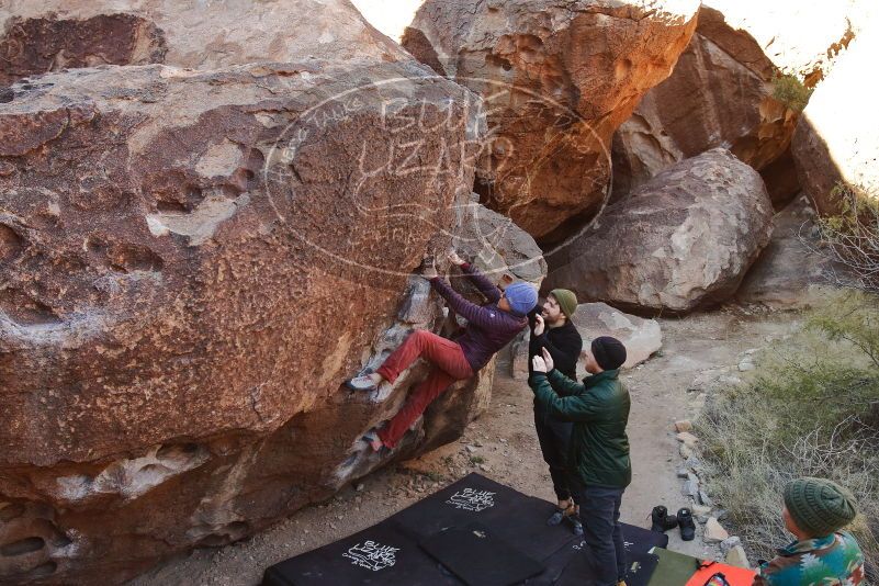 Bouldering in Hueco Tanks on 01/12/2020 with Blue Lizard Climbing and Yoga

Filename: SRM_20200112_1105040.jpg
Aperture: f/5.6
Shutter Speed: 1/320
Body: Canon EOS-1D Mark II
Lens: Canon EF 16-35mm f/2.8 L