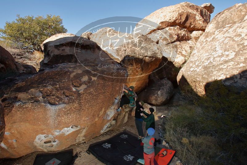 Bouldering in Hueco Tanks on 01/12/2020 with Blue Lizard Climbing and Yoga

Filename: SRM_20200112_1118200.jpg
Aperture: f/8.0
Shutter Speed: 1/250
Body: Canon EOS-1D Mark II
Lens: Canon EF 16-35mm f/2.8 L