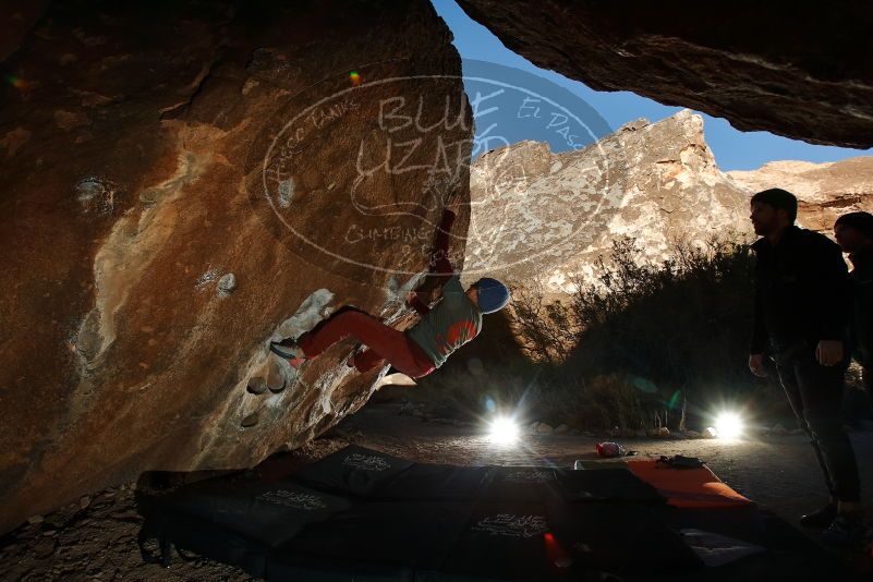Bouldering in Hueco Tanks on 01/12/2020 with Blue Lizard Climbing and Yoga

Filename: SRM_20200112_1146260.jpg
Aperture: f/8.0
Shutter Speed: 1/250
Body: Canon EOS-1D Mark II
Lens: Canon EF 16-35mm f/2.8 L