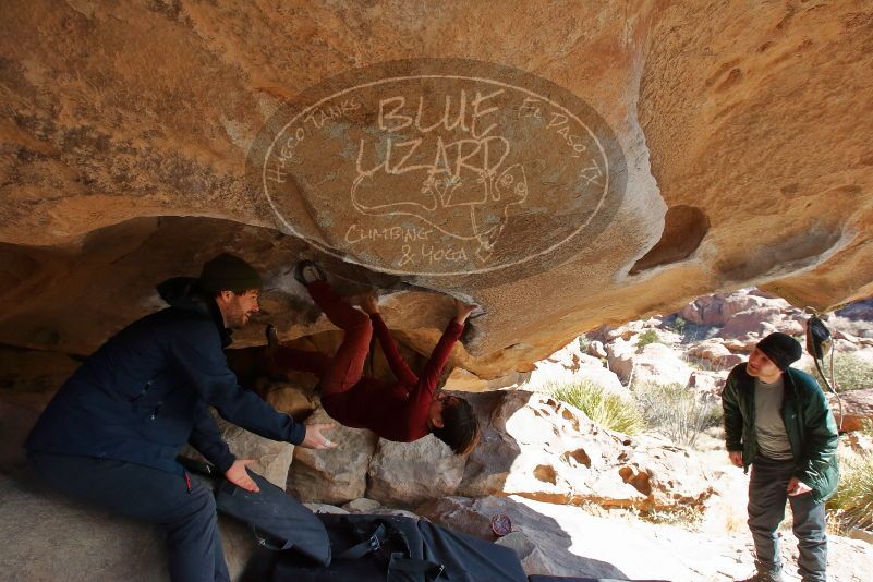 Bouldering in Hueco Tanks on 01/12/2020 with Blue Lizard Climbing and Yoga

Filename: SRM_20200112_1312270.jpg
Aperture: f/7.1
Shutter Speed: 1/250
Body: Canon EOS-1D Mark II
Lens: Canon EF 16-35mm f/2.8 L