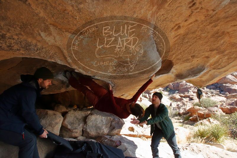 Bouldering in Hueco Tanks on 01/12/2020 with Blue Lizard Climbing and Yoga

Filename: SRM_20200112_1312420.jpg
Aperture: f/8.0
Shutter Speed: 1/250
Body: Canon EOS-1D Mark II
Lens: Canon EF 16-35mm f/2.8 L