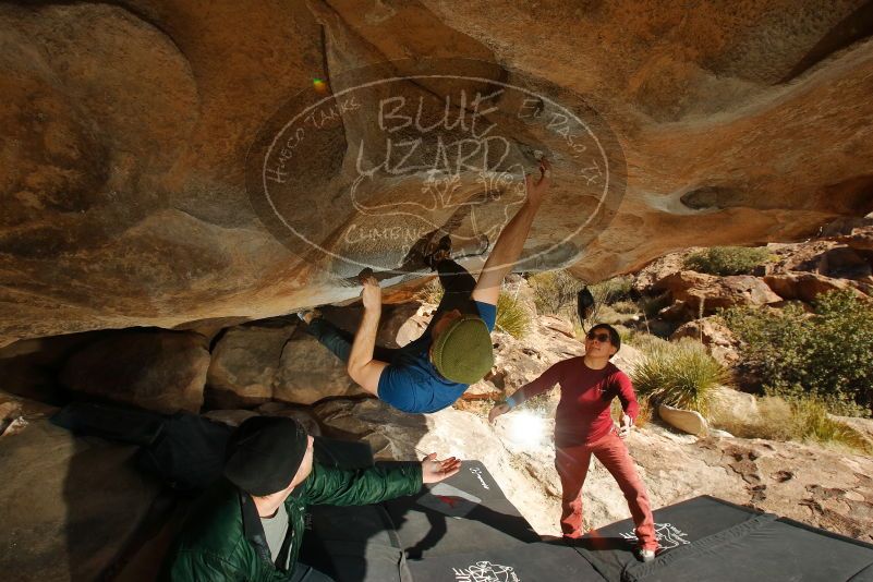 Bouldering in Hueco Tanks on 01/12/2020 with Blue Lizard Climbing and Yoga

Filename: SRM_20200112_1321280.jpg
Aperture: f/8.0
Shutter Speed: 1/250
Body: Canon EOS-1D Mark II
Lens: Canon EF 16-35mm f/2.8 L