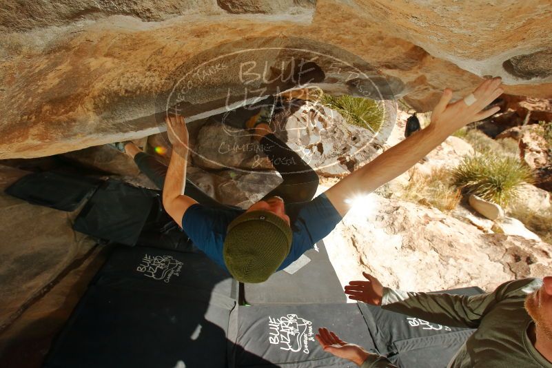 Bouldering in Hueco Tanks on 01/12/2020 with Blue Lizard Climbing and Yoga

Filename: SRM_20200112_1329280.jpg
Aperture: f/8.0
Shutter Speed: 1/250
Body: Canon EOS-1D Mark II
Lens: Canon EF 16-35mm f/2.8 L