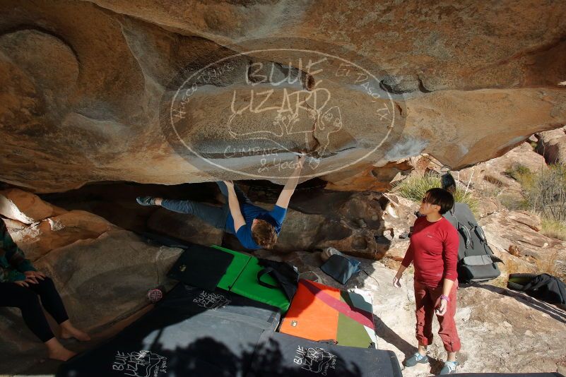 Bouldering in Hueco Tanks on 01/12/2020 with Blue Lizard Climbing and Yoga

Filename: SRM_20200112_1445290.jpg
Aperture: f/8.0
Shutter Speed: 1/250
Body: Canon EOS-1D Mark II
Lens: Canon EF 16-35mm f/2.8 L