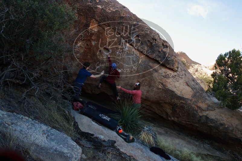 Bouldering in Hueco Tanks on 01/12/2020 with Blue Lizard Climbing and Yoga

Filename: SRM_20200112_1620420.jpg
Aperture: f/8.0
Shutter Speed: 1/250
Body: Canon EOS-1D Mark II
Lens: Canon EF 16-35mm f/2.8 L