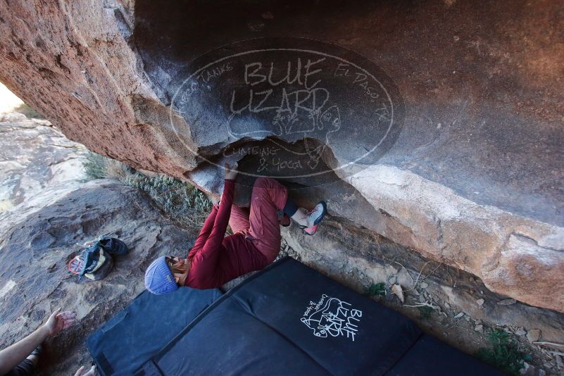 Bouldering in Hueco Tanks on 01/12/2020 with Blue Lizard Climbing and Yoga

Filename: SRM_20200112_1702100.jpg
Aperture: f/4.5
Shutter Speed: 1/250
Body: Canon EOS-1D Mark II
Lens: Canon EF 16-35mm f/2.8 L