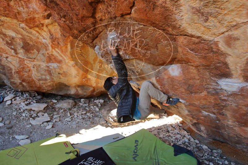 Bouldering in Hueco Tanks on 01/18/2020 with Blue Lizard Climbing and Yoga

Filename: SRM_20200118_1153290.jpg
Aperture: f/5.0
Shutter Speed: 1/250
Body: Canon EOS-1D Mark II
Lens: Canon EF 16-35mm f/2.8 L