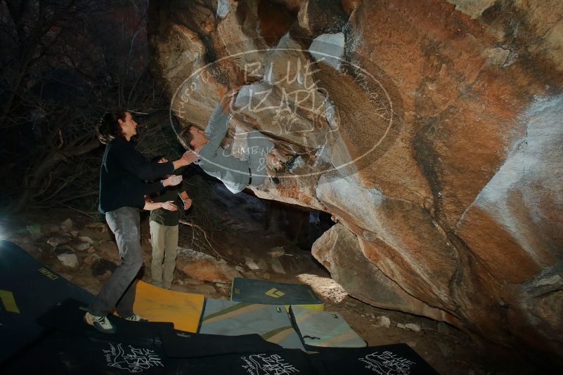 Bouldering in Hueco Tanks on 01/19/2020 with Blue Lizard Climbing and Yoga

Filename: SRM_20200119_1138100.jpg
Aperture: f/8.0
Shutter Speed: 1/250
Body: Canon EOS-1D Mark II
Lens: Canon EF 16-35mm f/2.8 L