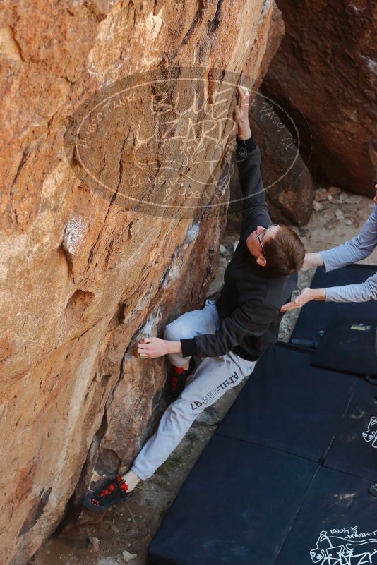 Bouldering in Hueco Tanks on 01/19/2020 with Blue Lizard Climbing and Yoga

Filename: SRM_20200119_1242500.jpg
Aperture: f/5.0
Shutter Speed: 1/250
Body: Canon EOS-1D Mark II
Lens: Canon EF 50mm f/1.8 II