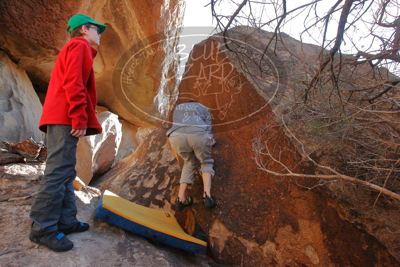 Bouldering in Hueco Tanks on 01/19/2020 with Blue Lizard Climbing and Yoga

Filename: SRM_20200119_1616260.jpg
Aperture: f/7.1
Shutter Speed: 1/320
Body: Canon EOS-1D Mark II
Lens: Canon EF 16-35mm f/2.8 L