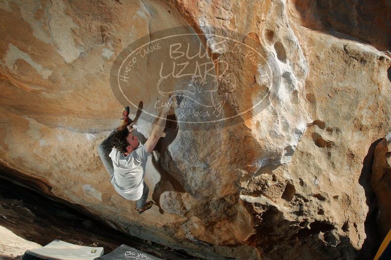 Bouldering in Hueco Tanks on 01/19/2020 with Blue Lizard Climbing and Yoga

Filename: SRM_20200119_1631290.jpg
Aperture: f/8.0
Shutter Speed: 1/250
Body: Canon EOS-1D Mark II
Lens: Canon EF 16-35mm f/2.8 L