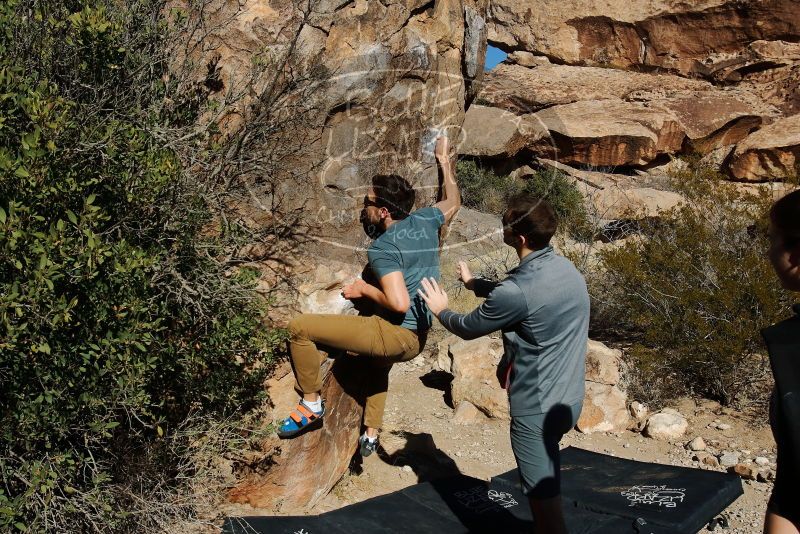 Bouldering in Hueco Tanks on 01/26/2020 with Blue Lizard Climbing and Yoga

Filename: SRM_20200126_1056350.jpg
Aperture: f/8.0
Shutter Speed: 1/400
Body: Canon EOS-1D Mark II
Lens: Canon EF 16-35mm f/2.8 L