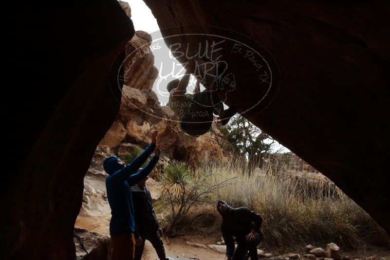 Bouldering in Hueco Tanks on 01/27/2020 with Blue Lizard Climbing and Yoga

Filename: SRM_20200127_1214450.jpg
Aperture: f/16.0
Shutter Speed: 1/250
Body: Canon EOS-1D Mark II
Lens: Canon EF 16-35mm f/2.8 L