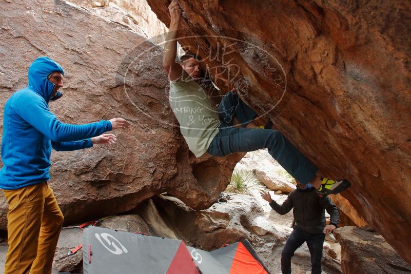 Bouldering in Hueco Tanks on 01/27/2020 with Blue Lizard Climbing and Yoga

Filename: SRM_20200127_1412020.jpg
Aperture: f/6.3
Shutter Speed: 1/250
Body: Canon EOS-1D Mark II
Lens: Canon EF 16-35mm f/2.8 L