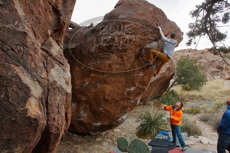 Bouldering in Hueco Tanks on 01/27/2020 with Blue Lizard Climbing and Yoga

Filename: SRM_20200127_1501380.jpg
Aperture: f/7.1
Shutter Speed: 1/250
Body: Canon EOS-1D Mark II
Lens: Canon EF 16-35mm f/2.8 L