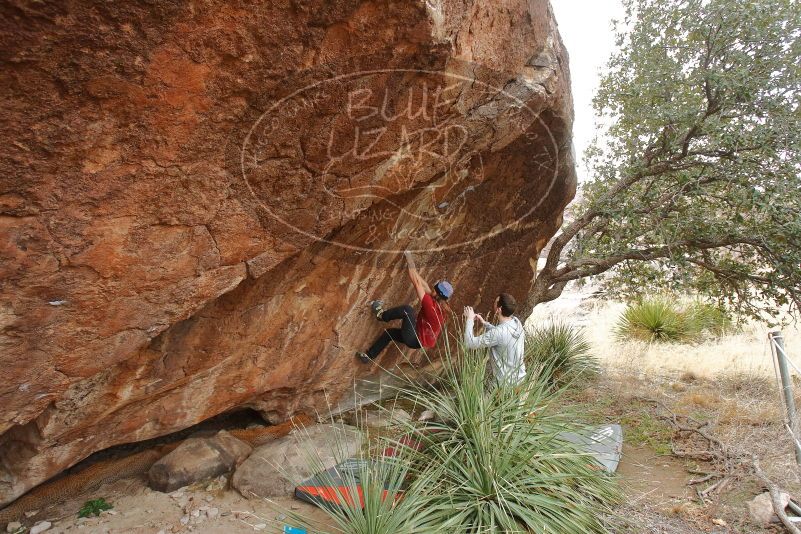 Bouldering in Hueco Tanks on 01/27/2020 with Blue Lizard Climbing and Yoga

Filename: SRM_20200127_1525460.jpg
Aperture: f/5.6
Shutter Speed: 1/250
Body: Canon EOS-1D Mark II
Lens: Canon EF 16-35mm f/2.8 L
