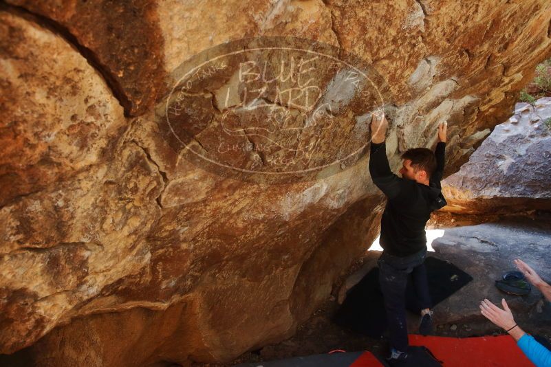 Bouldering in Hueco Tanks on 01/29/2020 with Blue Lizard Climbing and Yoga

Filename: SRM_20200129_1204510.jpg
Aperture: f/4.5
Shutter Speed: 1/250
Body: Canon EOS-1D Mark II
Lens: Canon EF 16-35mm f/2.8 L