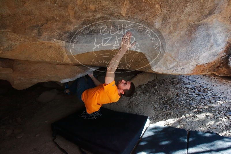 Bouldering in Hueco Tanks on 01/29/2020 with Blue Lizard Climbing and Yoga

Filename: SRM_20200129_1555280.jpg
Aperture: f/5.0
Shutter Speed: 1/250
Body: Canon EOS-1D Mark II
Lens: Canon EF 16-35mm f/2.8 L